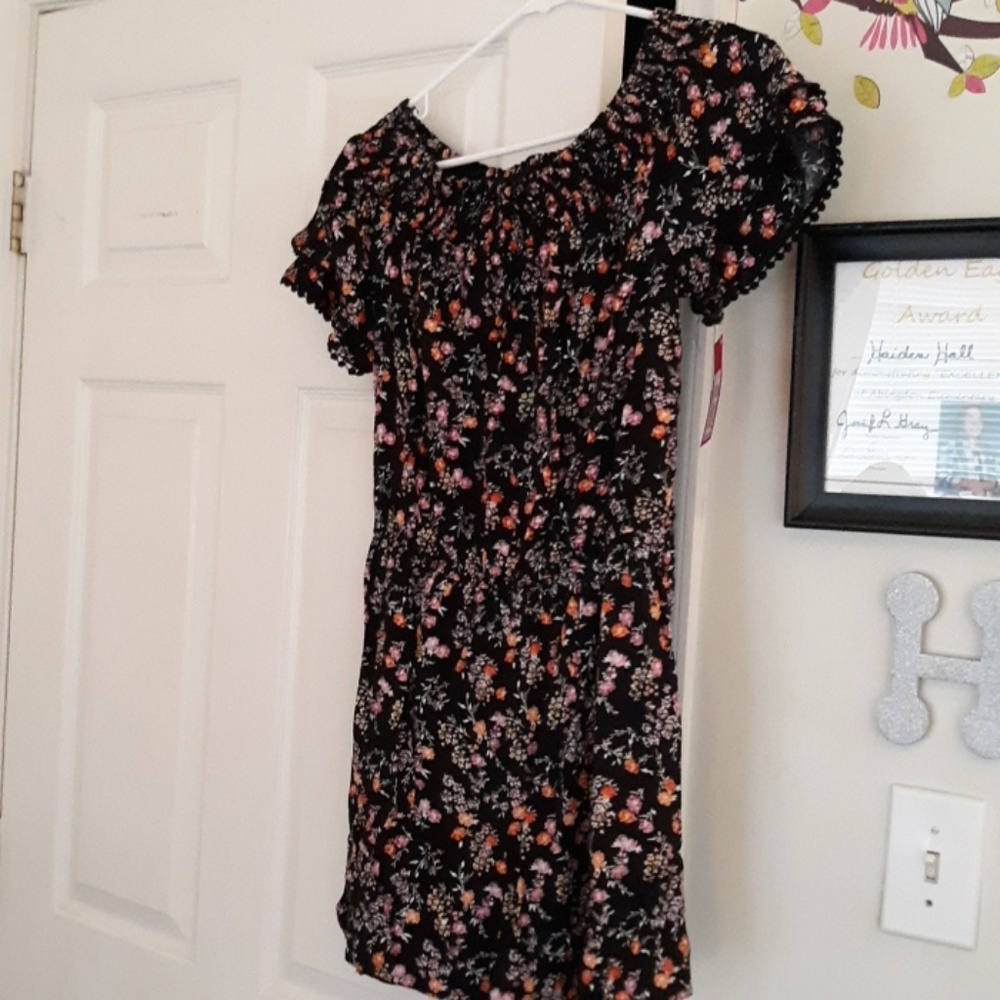 Romper - Picture 2 of 4